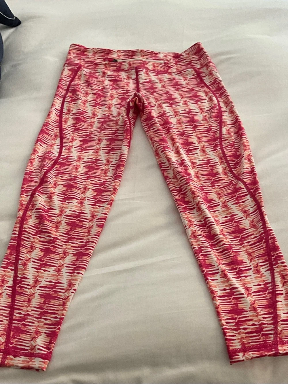 Vineyard Vines Pink and Coral Performance Leggings